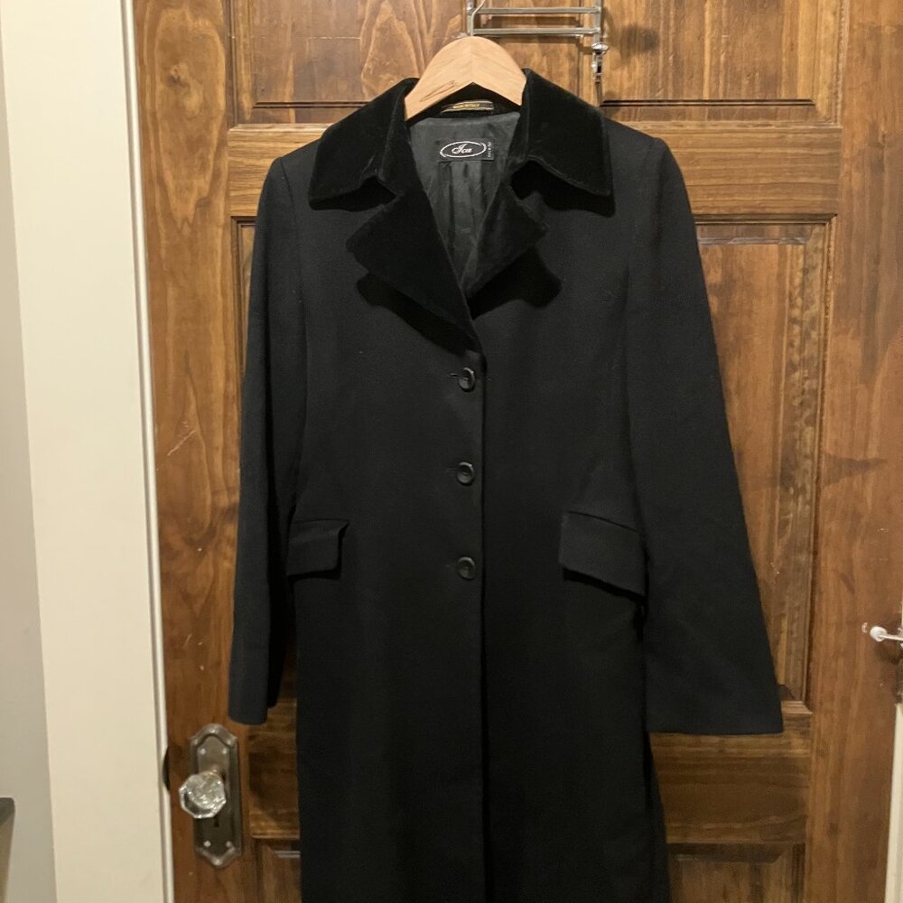 ICA Women's Italian wool classic coat